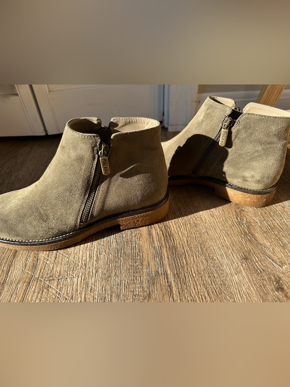 ITALEAU Foliana Waterproof Suede Ankle Booties Moss Green Italian 38 US 7.5 - Picture 2 of 7